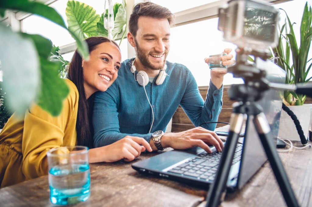 Cum sa utilizezi continutul video pentru a creste angajamentul utilizatorilor pe site-ul tau